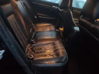 2020 Chrysler 300 S z VIN 2C3CCABG6LH137260, wystawiony jako Copart lot #84625114 z przebiegiem 92 330 mil mil oraz Szkoda całkowita • Salvage title. Historia ofert i sprzedaży dostępna na DreamBid. Obrazek 10.
