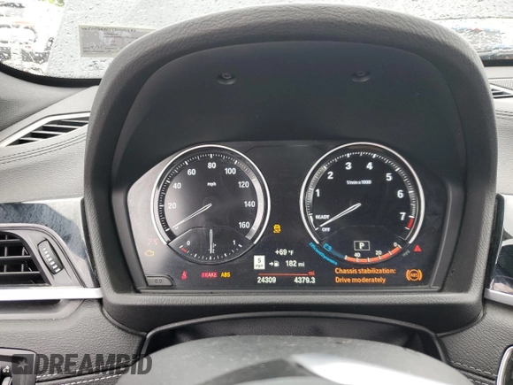 2021 BMW X1 xDrive28i with VIN WBXJG9C05M5T03982, listed as a Copart auction lot 55384025 with 24,309 mi miles and Salvage Title. Bid and sale history available at DreamBid. Image 9.