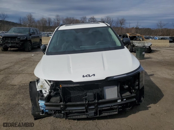 2025 Kia Carnival Hybrid SX Prestige with VIN KNDNE5KA1S6030120, listed as a Copart auction lot 50686895 with 1,455 mi miles and Salvage Title. Bid and sale history available at carsss.com. Image 5.