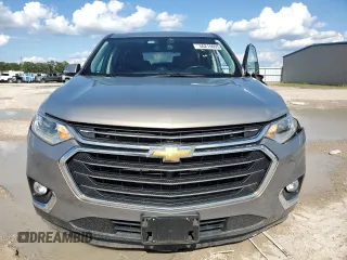 2019 Chevrolet Traverse LT Cloth z VIN 1GNERGKW4KJ183767, wystawiony jako Copart lot #56210095 z przebiegiem 57 225 mil mil oraz Szkoda całkowita • Salvage title. Historia ofert i sprzedaży dostępna na DreamBid. Obrazek 5.