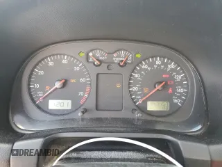 2001 Volkswagen Golf GLS с VIN 9BWGT61J514042129, выставлен на аукционе Copart как лот 76238024 с пробегом 347 457 миль миль и На запчасти • Non repairable. История ставок и продаж доступна на DreamBid. Изображение 9.