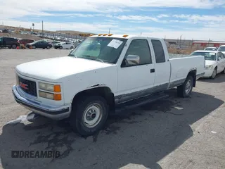 1994 GMC Sierra 2500 z VIN 1GTGC29K6RE565925, wystawiony jako IAAI lot #41798399 z przebiegiem 281 151 mil mil oraz . Historia ofert i sprzedaży dostępna na DreamBid. Obrazek 2.