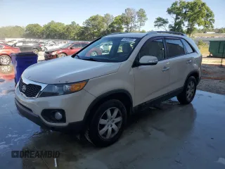 2011 Kia Sorento LX with VIN 5XYKT3A10BG102257, listed as a Copart auction lot 52603895 with 246,675 mi miles and Salvage Title. Bid and sale history available at carsss.com. Image 1.