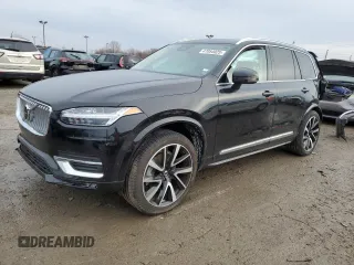2024 Volvo XC90 Plus Bright Theme z VIN YV4062JE0R1161893, wystawiony jako Copart lot #47054025 z przebiegiem 8 904 mil mil oraz Czysty tytuł • Clean title. Historia ofert i sprzedaży dostępna na DreamBid. Obrazek 1.