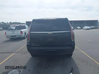 2017 Cadillac Escalade Luxury z VIN 1GYS4BKJ3HR307534, wystawiony jako IAAI lot #41762802 z przebiegiem 109 420 mil mil oraz . Historia ofert i sprzedaży dostępna na DreamBid. Obrazek 17.