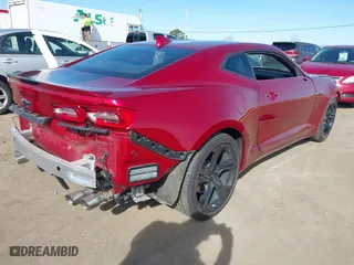 2021 Chevrolet Camaro 1SS with VIN 1G1FE1R79M0141925, listed as a IAAI auction lot 41625935 with 22,833 mi miles. Bid and sale history available at carsss.com. Image 4.