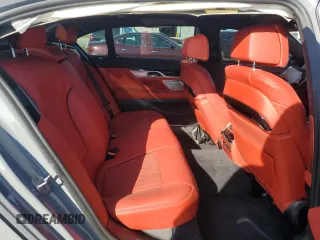 2021 BMW 7 Series 750i xDrive z VIN WBA7U2C08MCG03857, wystawiony jako Copart lot #48929915 z przebiegiem Nie podano mil oraz Szkoda całkowita • Salvage title. Historia ofert i sprzedaży dostępna na DreamBid. Obrazek 10.