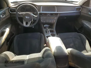 2020 Kia Optima LX z VIN 5XXGT4L39LG385953, wystawiony jako Copart lot #55339875 z przebiegiem 101 663 mil mil oraz Szkoda całkowita • Salvage title. Historia ofert i sprzedaży dostępna na DreamBid. Obrazek 8.