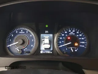 2017 Toyota Sienna XLE z VIN 5TDDZ3DC7HS151052, wystawiony jako IAAI lot #41498506 z przebiegiem 131 063 mil mil oraz . Historia ofert i sprzedaży dostępna na DreamBid. Obrazek 7.
