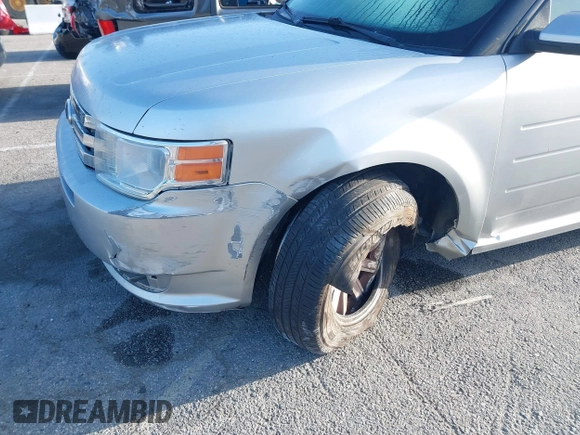 2012 Ford Flex SEL with VIN 2FMGK5CC2CBD16543, listed as a IAAI auction lot 41953622 with 124,941 mi miles. Bid and sale history available at carsss.com. Image 6.