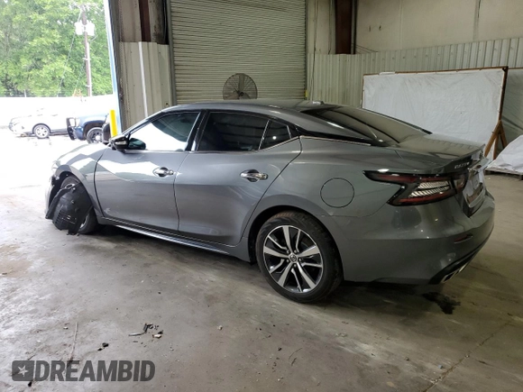2020 Nissan Maxima SV z VIN 1N4AA6CVXLC369534, wystawiony jako Copart lot #55363295 z przebiegiem 98 438 mil mil oraz Szkoda całkowita • Salvage title. Historia ofert i sprzedaży dostępna na DreamBid. Obrazek 2.