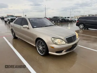 2005 Mercedes-Benz S 55 AMG z VIN WDBNG74J05A453371, wystawiony jako Copart lot #60742615 z przebiegiem 123 619 mil mil oraz Czysty tytuł • Clean title. Historia ofert i sprzedaży dostępna na DreamBid. Obrazek 1.
