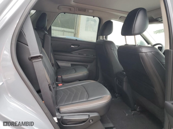 2024 Nissan Pathfinder Platinum with VIN 5N1DR3DH6RC259379, listed as a Copart auction lot 43399045 with 19,750 mi miles and Salvage Title. Bid and sale history available at carsss.com. Image 11.