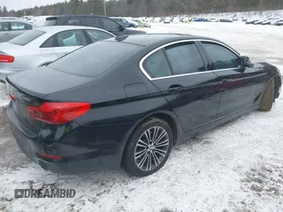 2019 BMW 5 Series 530i xDrive with VIN WBAJA7C50KWW27764, listed as a IAAI auction lot 41550455 with Not provided miles and . Bid and sale history available at DreamBid. Image 4.