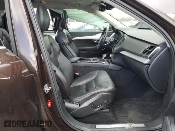 2018 Volvo XC90 Momentum with VIN YV4A22PK8J1348848, listed as a Copart auction lot 50871555 with 86,042 mi miles and Salvage Title. Bid and sale history available at carsss.com. Image 7.