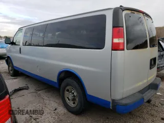 2007 Chevrolet Express Passenger z VIN 1GAHG39U571153735, wystawiony jako Copart lot #87535245 z przebiegiem 138 634 mil mil oraz Czysty tytuł • Clean title. Historia ofert i sprzedaży dostępna na DreamBid. Obrazek 2.