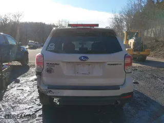 2018 Subaru Forester Premium with VIN JF2SJAEC0JH446815, listed as a IAAI auction lot 41710749 with 111,520 mi miles. Bid and sale history available at carsss.com. Image 17.
