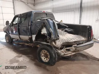 2001 Ford Super Duty F-250 XL with VIN 1FTNW21FX1EC34184, listed as a IAAI auction lot 40381913 with 230,400 mi miles. Bid and sale history available at carsss.com. Image 3.