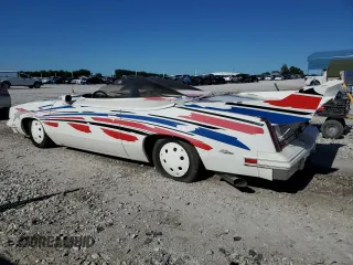 1983 Oldsmobile Cutlass Supreme z VIN 1G3AR47A2DM503155, wystawiony jako Copart lot #85253274 z przebiegiem Nie podano mil oraz Szkoda całkowita • Salvage title. Historia ofert i sprzedaży dostępna na DreamBid. Obrazek 2.