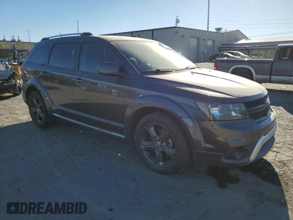 2015 Dodge Journey Crossroad z VIN 3C4PDCGG1FT592379, wystawiony jako Copart lot #50569815 z przebiegiem 108 382 mil mil oraz Szkoda całkowita • Salvage title. Historia ofert i sprzedaży dostępna na DreamBid. Obrazek 4.