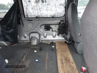 2003 Ford Econoline Passenger XL with VIN 1FBSS31L33HB64088, listed as a IAAI auction lot 42479333 with 189,428 mi miles and . Bid and sale history available at DreamBid. Image 8.