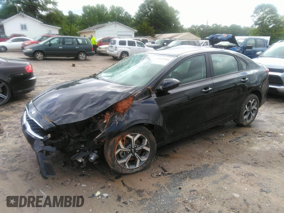 2021 Kia Forte LXS z VIN 3KPF24AD3ME370093, wystawiony jako IAAI lot #42253166 z przebiegiem 31 371 mil mil oraz . Historia ofert i sprzedaży dostępna na DreamBid. Obrazek 17.