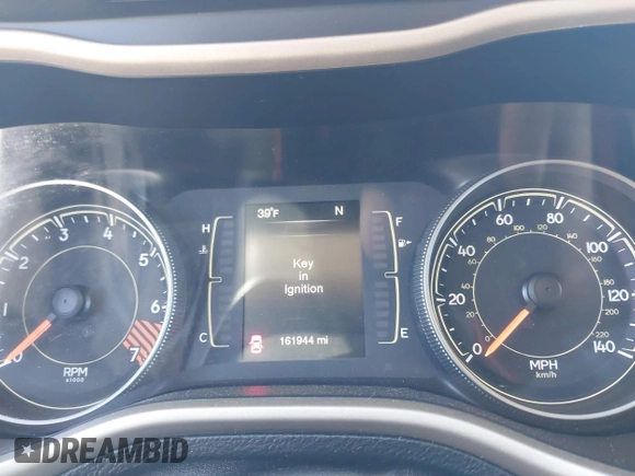 2015 Jeep Cherokee Latitude with VIN 1C4PJMCB3FW652553, listed as a IAAI auction lot 41881238 with 161,944 mi miles and . Bid and sale history available at DreamBid. Image 7.