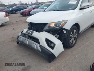 2017 Nissan Pathfinder Platinum with VIN 5N1DR2MN0HC609829, listed as a IAAI auction lot 41500505 with 185,271 mi miles. Bid and sale history available at carsss.com. Image 6.
