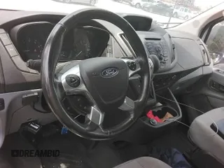 2017 Ford Transit z VIN 1FTYR2XM5HKB18929, wystawiony jako IAAI lot #42677710 z przebiegiem 133 539 mil mil oraz . Historia ofert i sprzedaży dostępna na DreamBid. Obrazek 16.