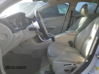 2015 Volvo S60 T5 Drive-E Premier with VIN YV126MFK0F1355710, listed as a Copart auction lot 84422464 with 180,811 mi miles and Salvage Title. Bid and sale history available at carsss.com. Image 7.