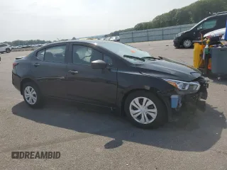 2024 Nissan Versa S z VIN 3N1CN8DV8RL927835, wystawiony jako Copart lot #59790805 z przebiegiem 9 015 mil mil oraz Szkoda całkowita • Salvage title. Historia ofert i sprzedaży dostępna na DreamBid. Obrazek 4.