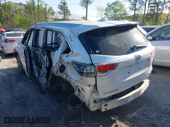 2016 Toyota Highlander XLE z VIN 5TDKKRFH9GS172801, wystawiony jako IAAI lot #41977342 z przebiegiem 224 275 mil mil oraz . Historia ofert i sprzedaży dostępna na DreamBid. Obrazek 3.