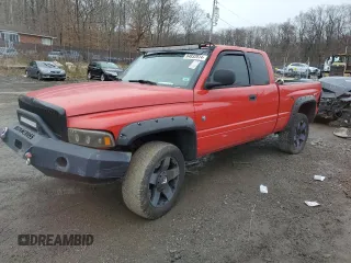 2000 Dodge 1500 z VIN 3B7HF13Z3YG146692, wystawiony jako Copart lot #84832814 z przebiegiem Nie podano mil oraz Szkoda całkowita • Salvage title. Historia ofert i sprzedaży dostępna na DreamBid. Obrazek 1.