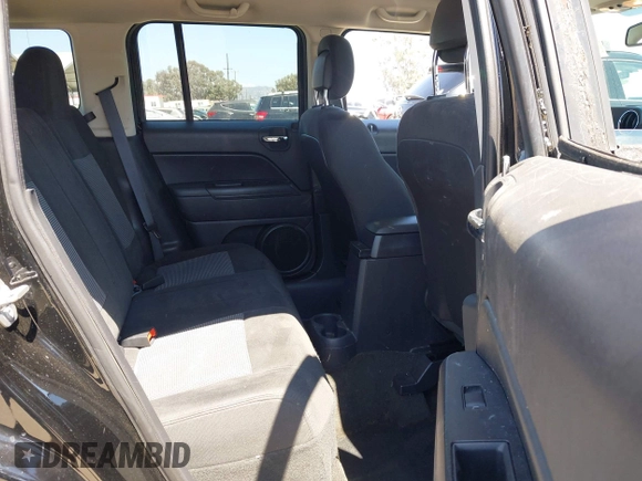 2017 Jeep Patriot Sport with VIN 1C4NJPBA3HD122731, listed as a IAAI auction lot 42407423 with 81,978 mi miles and . Bid and sale history available at DreamBid. Image 8.