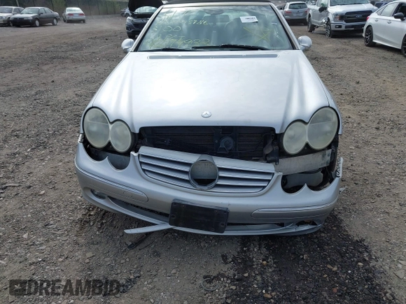 2004 Mercedes-Benz CLK 320 z VIN WDBTK65G54T009988, wystawiony jako IAAI lot #42079933 z przebiegiem Nie podano mil oraz . Historia ofert i sprzedaży dostępna na DreamBid. Obrazek 6.
