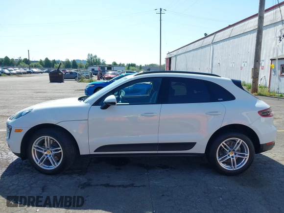 2017 Porsche Macan with VIN WP1AA2A57HLB04985, listed as a IAAI auction lot 42437943 with 102,312 mi miles and . Bid and sale history available at DreamBid. Image 14.