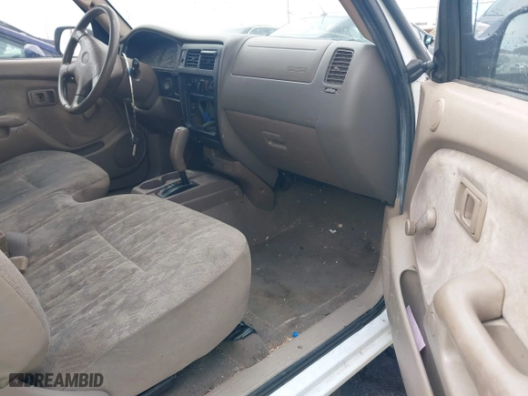 2002 Toyota Tacoma with VIN 5TENL42N22Z067814, listed as a IAAI auction lot 41839951 with 265,476 mi miles. Bid and sale history available at carsss.com. Image 5.