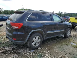 2011 Jeep Grand Cherokee Laredo with VIN 1J4RR4GG7BC512633, listed as a Copart auction lot 64906055 with 233,036 mi miles and Clean title. Bid and sale history available at DreamBid. Image 3.
