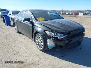 2020 Ford Fusion SE with VIN 3FA6P0LU1LR134904, listed as a IAAI auction lot 41448356 with 84,459 mi miles and . Bid and sale history available at DreamBid. Image 18.