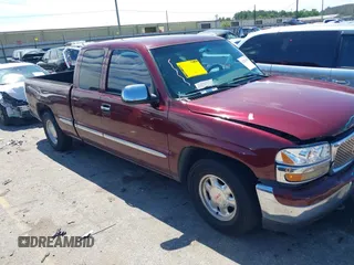 2000 GMC Sierra 1500 SLE z VIN 2GTEC19T0Y1226099, wystawiony jako IAAI lot #42229198 z przebiegiem 210 592 mil mil oraz . Historia ofert i sprzedaży dostępna na DreamBid. Obrazek 1.