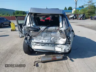 2024 Toyota RAV4 XLE Premium z VIN 2T3A1RFV2RC461798, wystawiony jako IAAI lot #42556671 z przebiegiem 14 319 mil mil oraz . Historia ofert i sprzedaży dostępna na DreamBid. Obrazek 17.