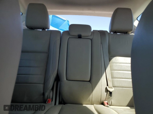 2016 Ford C-Max SEL z VIN 1FADP5BU3GL101316, wystawiony jako Copart lot #56999435 z przebiegiem 172 964 mil mil oraz Szkoda całkowita • Salvage title. Historia ofert i sprzedaży dostępna na DreamBid. Obrazek 10.