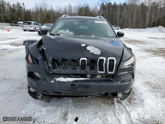 2017 Jeep Cherokee Latitude with VIN 1C4PJMCS4HD226417, listed as a Copart auction lot 87411384 with 216,525 mi miles and Salvage Title. Bid and sale history available at carsss.com. Image 5.