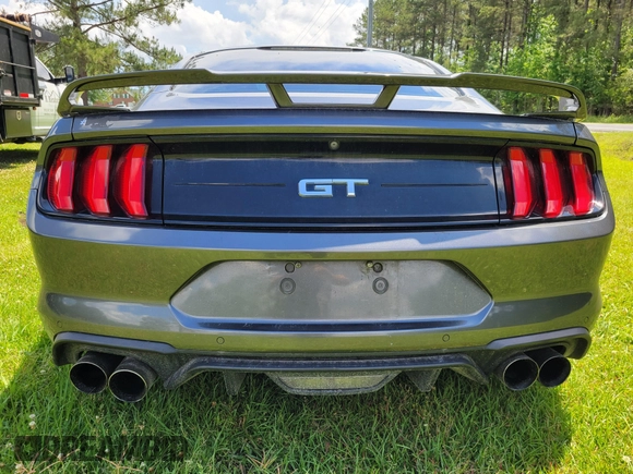 2018 Ford Mustang GT with VIN 1FA6P8CF9J5105490, listed as a IAAI auction lot 42284615 with 81,689 mi miles and . Bid and sale history available at DreamBid. Image 6.