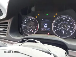 2020 Hyundai Elantra SEL z VIN 5NPD84LF3LH538619, wystawiony jako IAAI lot #41810136 z przebiegiem 109 745 mil mil oraz . Historia ofert i sprzedaży dostępna na DreamBid. Obrazek 7.