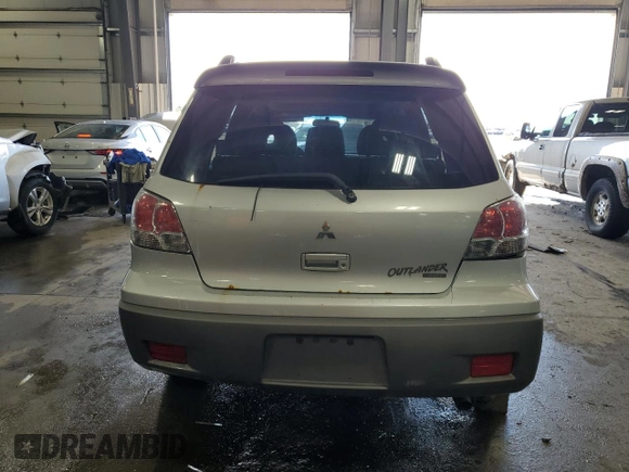 2003 Mitsubishi Outlander XLS with VIN JA4LZ41G93U031003, listed as a Copart auction lot 48399025 with 224,367 mi miles and Salvage Title. Bid and sale history available at carsss.com. Image 6.