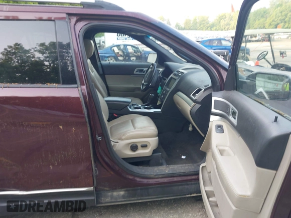 2011 Ford Explorer XLT with VIN 1FMHK8D89BGA15131, listed as a IAAI auction lot 42463546 with 249,388 mi miles and . Bid and sale history available at DreamBid. Image 5.
