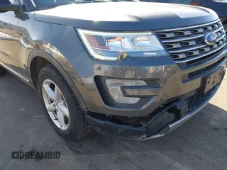 2017 Ford Explorer XLT z VIN 1FM5K8DHXHGB48783, wystawiony jako IAAI lot #41771686 z przebiegiem 104 809 mil mil oraz . Historia ofert i sprzedaży dostępna na DreamBid. Obrazek 6.