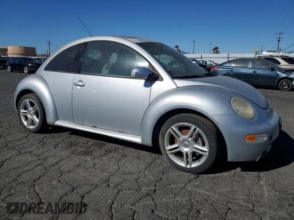 2005 Volkswagen Beetle with VIN 3VWCD31C25M409484, listed as a Copart auction lot 88151515 with 87,282 mi miles and Clean Title. Bid and sale history available at DreamBid. Image 4.