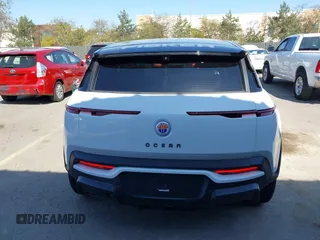 2023 Fisker Ocean Extreme z VIN VCF1EBU22PG009426, wystawiony jako IAAI lot #41963771 z przebiegiem Nie podano mil oraz . Historia ofert i sprzedaży dostępna na DreamBid. Obrazek 17.